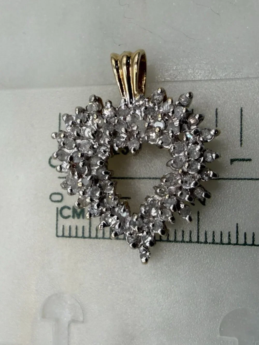 Stunning 10K Yellow Gold Diamond Heart Pendant 3.9g - Pavé Real Diamonds - Picture 6 of 8